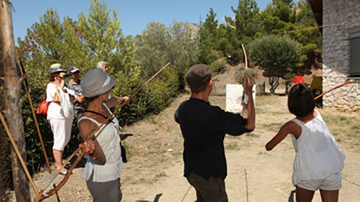 Campionat de tir amb armes prehistòriques a Talteüll.