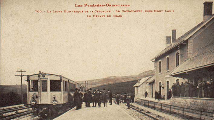 El 18 de juliol del 1910, es va inaugurar del primer tram de la línia del tren groc Vilafranca-Montlluís.