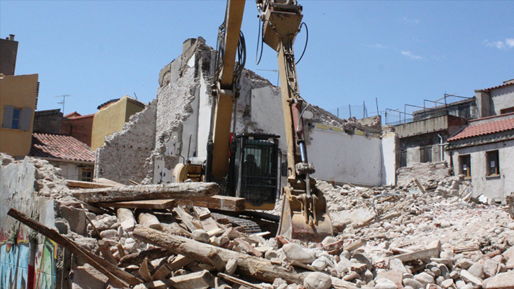 Les obres d’enderrocament d’una casa al barri de Sant Jaume de Perpinyà han estat suspeses.