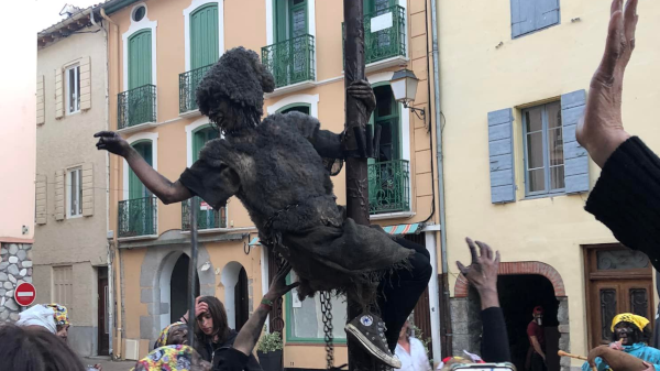 Els organitzadors de la festa de l'os de Prats de Molló refusen que hi hagi una ossa