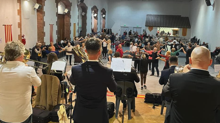 Sardanes i classes de català a Banyuls de la Marenda