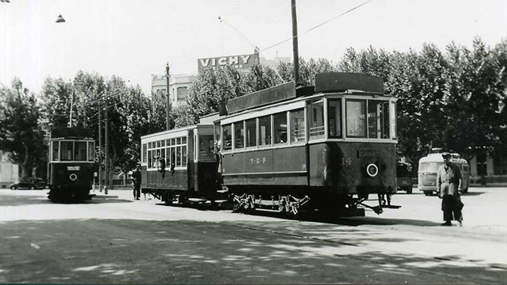 L'1 de febrer de 1901 s’inaugurava el tramvia entre l’estació de Perpinyà i la plaça de la Llotja.