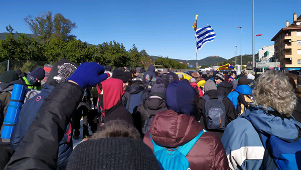 18 manifestants detinguts pel tall de l’autopista