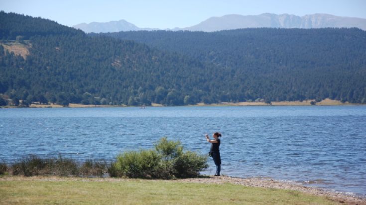 El llac de Matamala, un dels dos llacs concernits pel projecte